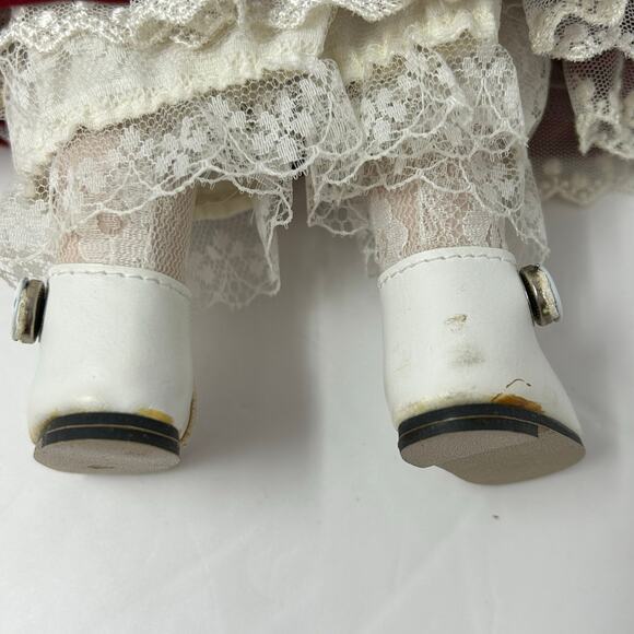 La Collection Artisan Doll Porcelain "Jackie" Wind Up Musical Doll Collector 16" - Picture 4 of 11